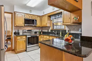 10843 Poinciana Dr, Clermont, FL 34711 - Photo 9