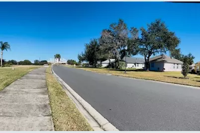 5685 Gulf Stream Street, Tavares, FL 32778 - Photo 3