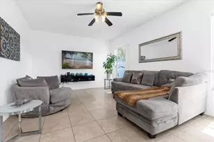 100 Hollybrook Ct, Davenport, FL 33897 - Photo 7