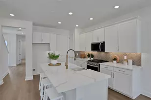 172 Eagleston Ln, Lakewood Ranch, FL 34240 - Photo 5