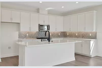 130 Bragg Lane, Lakewood Ranch, FL 34240 - Photo 9