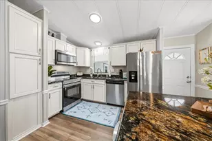 1003 Matthew Ave, Lady Lake, FL 32159 - Photo 11