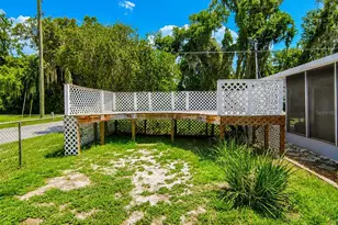 1158 Cr 439, Lake Panasoffkee, FL 33538 - Photo 3