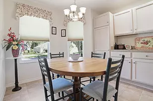 17014 SE 76th Creekside Cir, The Villages, FL 32162 - Photo 5