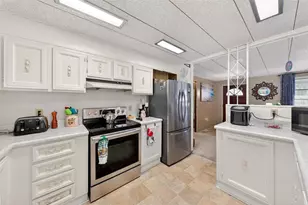 1018 Southland Dr, Tavares, FL 32778 - Photo 13