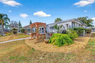 1018 Southland Dr, Tavares, FL 32778 - Photo 51