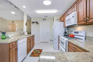 33012 Pennbrooke Pkwy, Leesburg, FL 34748 - Photo 15