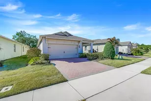 17421 Blazing Star Cir, Clermont, FL 34714 - Photo 3