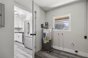 1503 Canal Ct, Tavares, FL 32778 - Photo 15