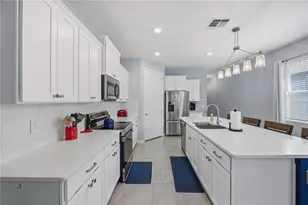 17325 Blazing Star Cir, Clermont, FL 34714 - Photo 5