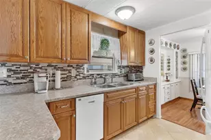 141 Parkland Dr, Eustis, FL 32726 - Photo 17