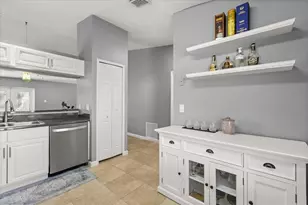 8954 Valencia Gardens Dr, Orlando, FL 32825 - Photo 9