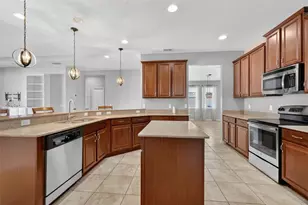 2451 Plumadore Dr, Grand Island, FL 32735 - Photo 11