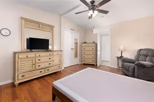 605 Rainbow Blvd, Lady Lake, FL 32159 - Photo 11