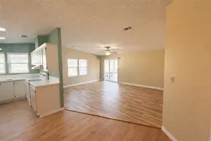 25308 Casa Del Lago Ln, Leesburg, FL 34748 - Photo 5