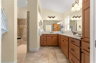 554 Socastee Pl, The Villages, FL 32163 - Photo 51