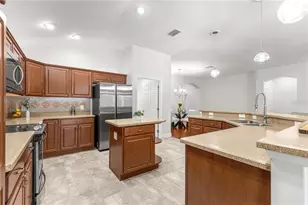 554 Socastee Pl, The Villages, FL 32163 - Photo 25