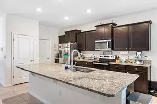 5470 Sunshine Dr, Wildwood, FL 34785 - Photo 7