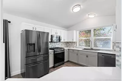 438 Heather Hill Boulevard, Davenport, FL 33837 - Photo 9