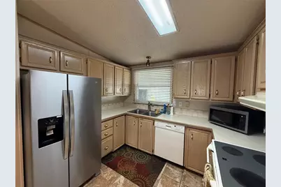 805 Oak Boulevard, Wildwood, FL 34785 - Photo 3