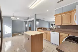 357 Walters Pl, Fruitland Park, FL 34731 - Photo 11