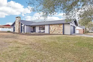 9830 Wedgewood Ln, Leesburg, FL 34788 - Photo 3