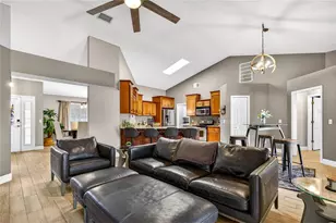 319 Eastridge Dr, Eustis, FL 32726 - Photo 7