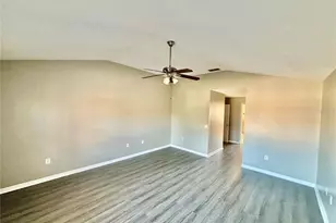 2117 Lili Petal Ct, Sanford, FL 32771 - Photo 9