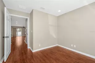2916 Royal Tuscan Ln, Valrico, FL 33594 - Photo 9