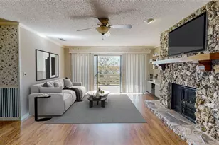 13 Hermosa Dr, Eustis, FL 32726 - Photo 9
