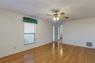 13 Hermosa Dr, Eustis, FL 32726 - Photo 11