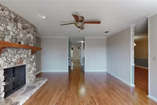 13 Hermosa Dr, Eustis, FL 32726 - Photo 9