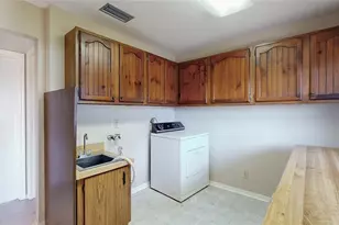 13 Hermosa Dr, Eustis, FL 32726 - Photo 21
