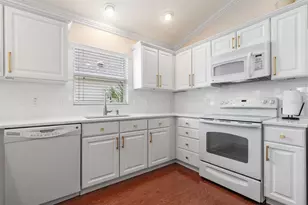 1204 Flamingo Pl, The Villages, FL 32162 - Photo 3