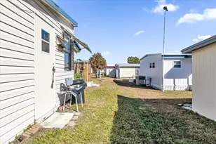 115 Tropical Ln, Leesburg, FL 34748 - Photo 35