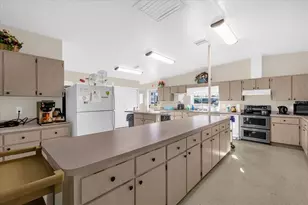 115 Tropical Ln, Leesburg, FL 34748 - Photo 15