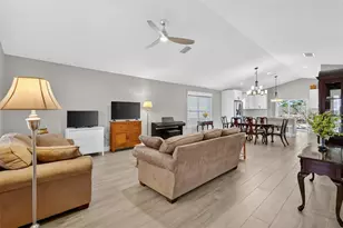 12579 NE 49th Dr, Oxford, FL 34484 - Photo 15