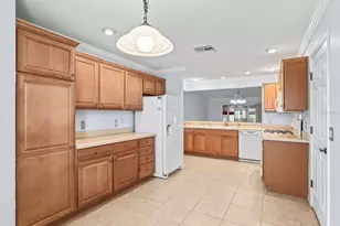 485 Mallory Hill Dr, The Villages, FL 32162 - Photo 15