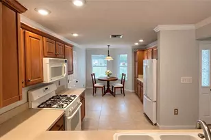 485 Mallory Hill Dr, The Villages, FL 32162 - Photo 9