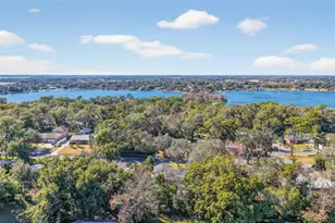 1824 Crestview Dr, Mount Dora, FL 32757 - Photo 5