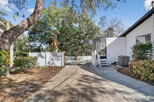 1824 Crestview Dr, Mount Dora, FL 32757 - Photo 9