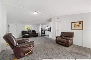 8185 Co Rd 109, Lady Lake, FL 32159 - Photo 9