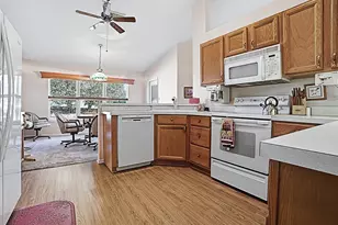 26029 Oakmount Dr, Leesburg, FL 34748 - Photo 13