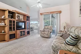 26029 Oakmount Dr, Leesburg, FL 34748 - Photo 5