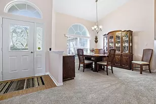 26029 Oakmount Dr, Leesburg, FL 34748 - Photo 3