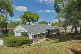 58 Townhill Dr, Eustis, FL 32726 - Photo 1