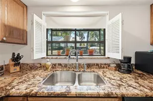 58 Townhill Dr, Eustis, FL 32726 - Photo 9