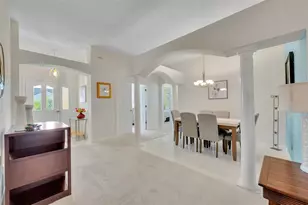 2713 Castillo Dr, The Villages, FL 32162 - Photo 7