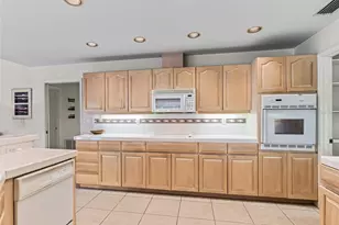 5321 Greens Dr, Lady Lake, FL 32159 - Photo 23