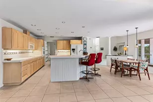 5321 Greens Dr, Lady Lake, FL 32159 - Photo 17